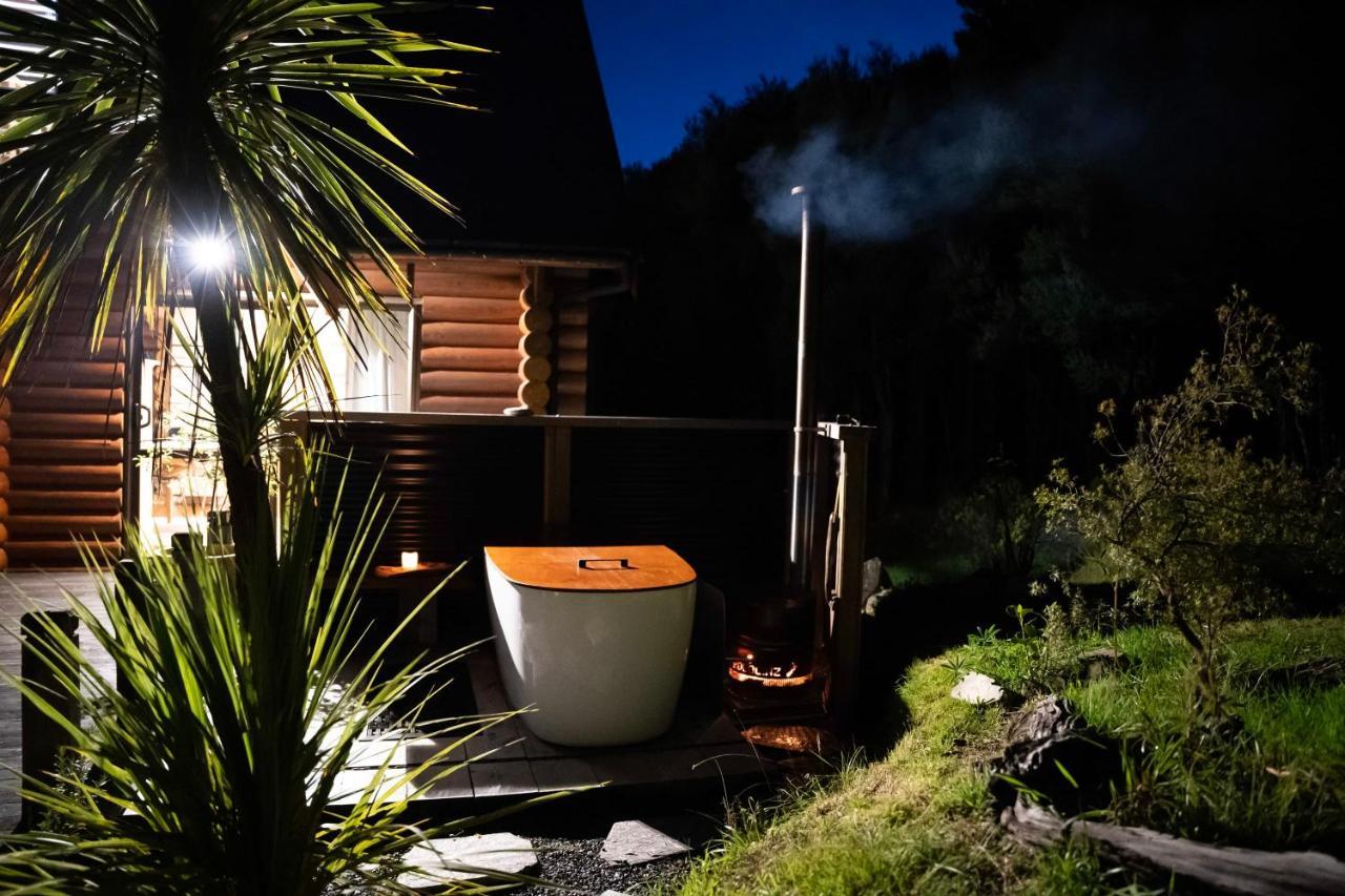 Totara Lodge - Unwind, Relax & Enjoy - Mt Lyford Buitenkant foto